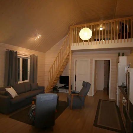 Chalet Aehtaerin Lomamoekit - Aarre Moekki