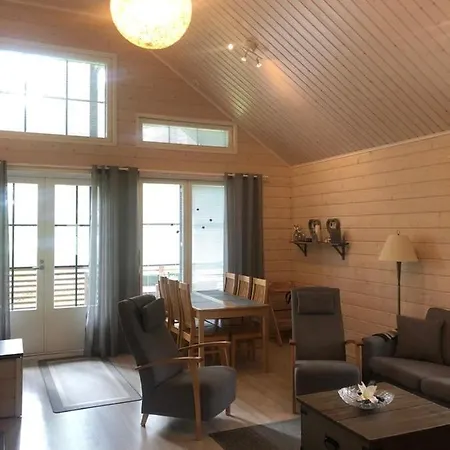 Aehtaerin Lomamoekit - Aarre Moekki